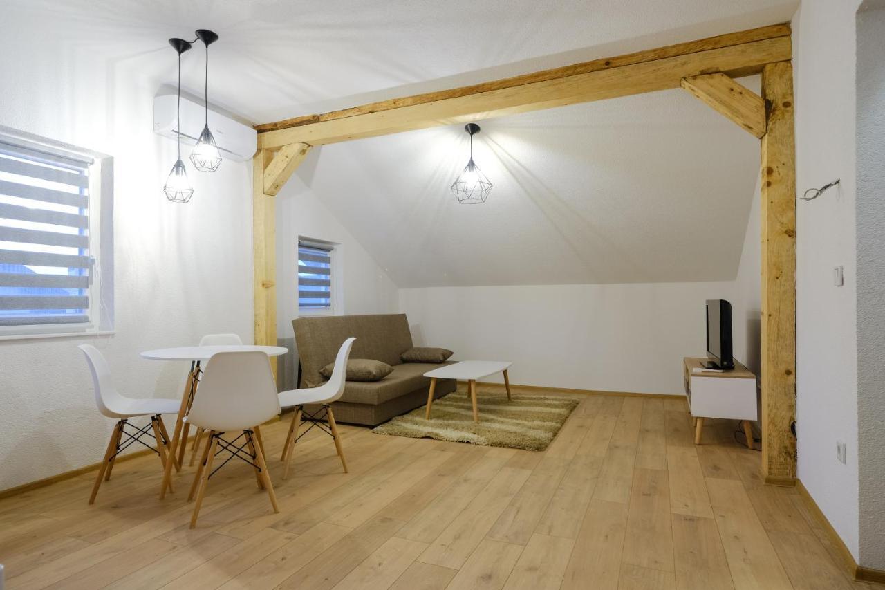 Unique Apartments ויסוקו מראה חיצוני תמונה